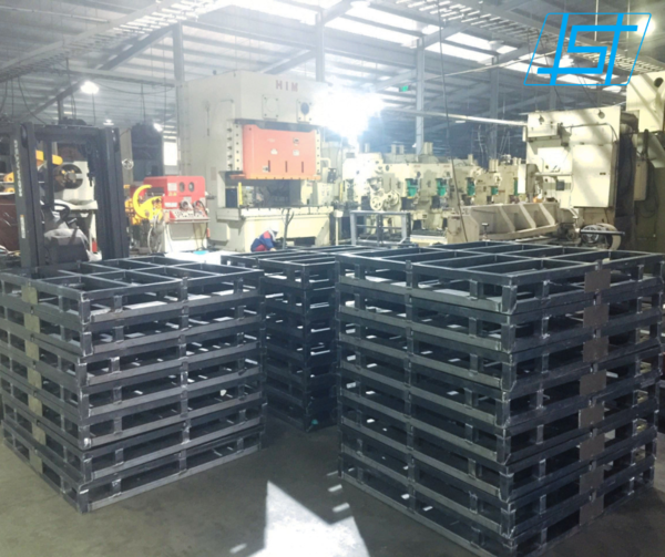 Pallet thép - Cơ Khí Sunghwa Precision - Công Ty TNHH Sunghwa Precision Việt Nam