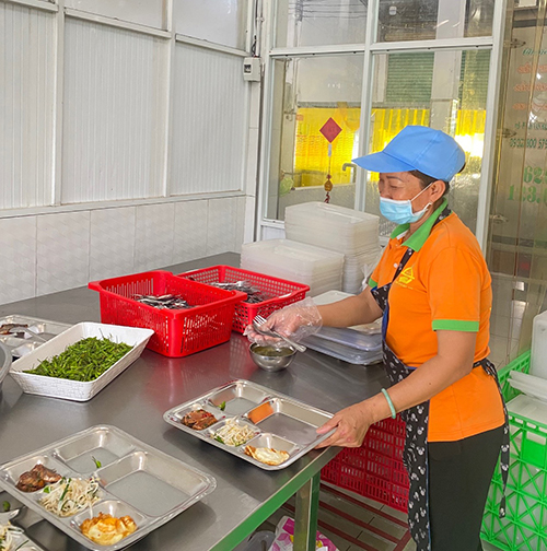Suất ăn công nghiệp - Suất Ăn Công Nghiệp Cơm Kim Oanh - Công Ty TNHH Suất Ăn Công Nghiệp Cơm Kim Oanh