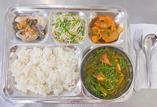 Suất ăn công nghiệp - Suất Ăn Công Nghiệp Cơm Kim Oanh - Công Ty TNHH Suất Ăn Công Nghiệp Cơm Kim Oanh