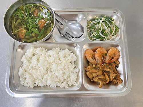 Suất ăn công nghiệp - Suất Ăn Công Nghiệp Cơm Kim Oanh - Công Ty TNHH Suất Ăn Công Nghiệp Cơm Kim Oanh