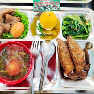 Suất ăn công nghiệp