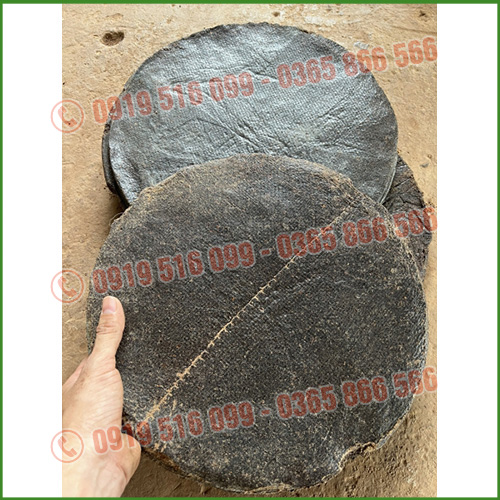 Bánh dầu điều, bã điều ép dầu - Nguyên Liệu Sản Xuất Thức Ăn Chăn Nuôi Ân Phát - Công Ty TNHH Thương Mại Dịch Vụ Xuất Nhập Khẩu Ân Phát