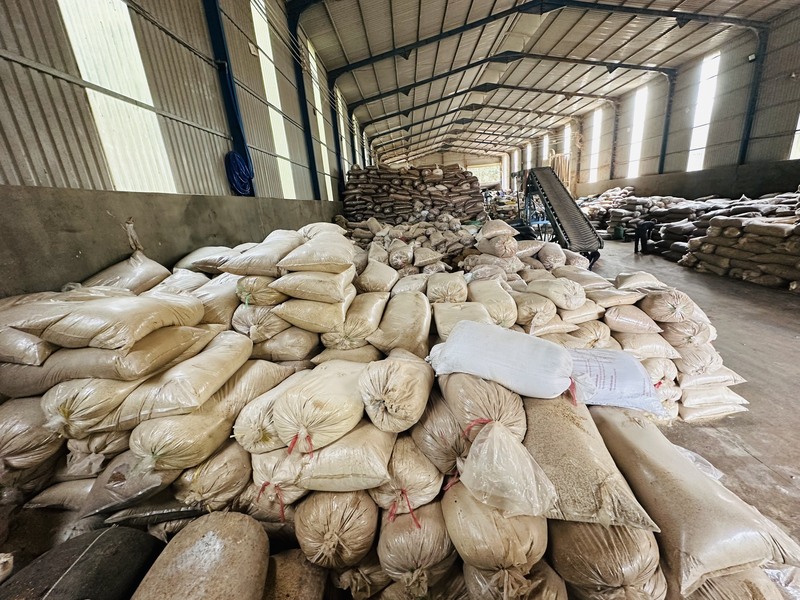 Hình ảnh nhà xưởng Ân Phát - Nguyên Liệu Sản Xuất Thức Ăn Chăn Nuôi Ân Phát - Công Ty TNHH Thương Mại Dịch Vụ Xuất Nhập Khẩu Ân Phát