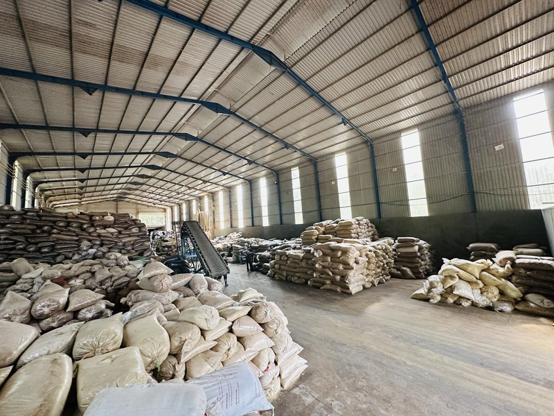 Hình ảnh nhà xưởng Ân Phát - Nguyên Liệu Sản Xuất Thức Ăn Chăn Nuôi Ân Phát - Công Ty TNHH Thương Mại Dịch Vụ Xuất Nhập Khẩu Ân Phát