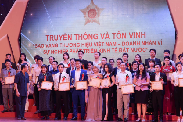 Thành tựu công ty - Công Ty TNHH Quỳnh Phương Gold Food Việt Nam