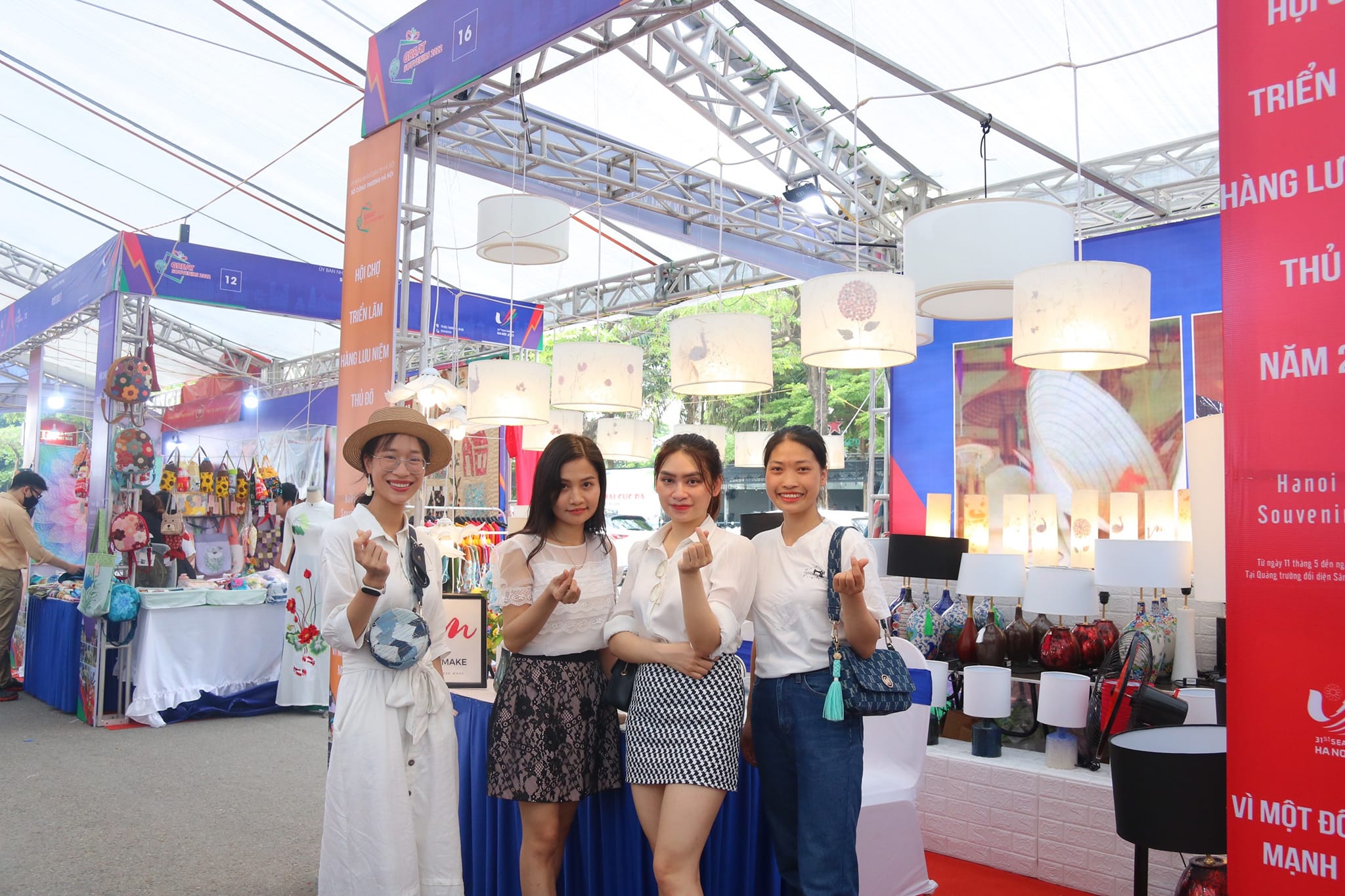 Sự kiện hội chợ, triển lãm Việt Make - Đèn Trang Trí Việt Make - Công Ty TNHH Sản Xuất Việt Make