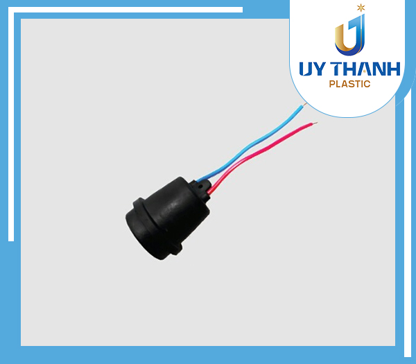Chuôi đèn nhựa dẻo chống nước - Uy Thành Plastic - Công Ty TNHH Uy Thành Plastic