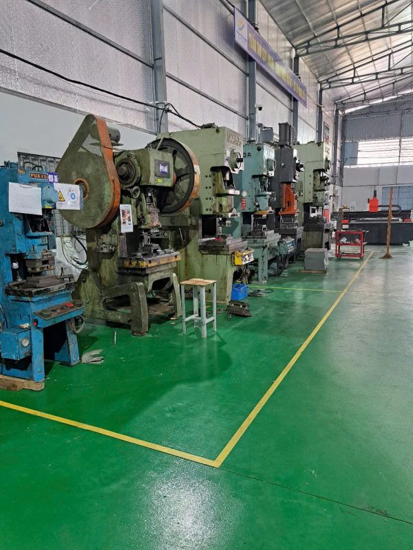 Hình ảnh nhà xưởng Minh Quang - Đúc Chi Tiết Minh Quang - Công Ty TNHH Cơ Khí Chế Tạo Minh Quang