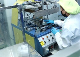 Hệ thống máy gấp mép