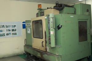 Máy CNC