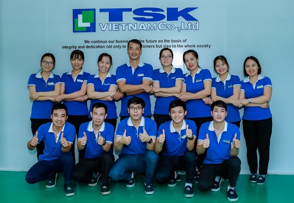 Tập thể công nhân người lao động