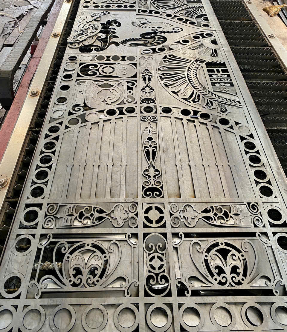 Cắt CNC chi tiết cửa cổng