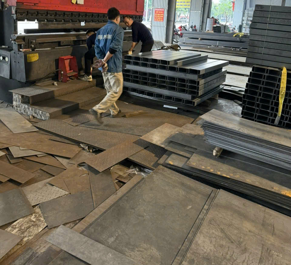 Cắt CNC thép tấm