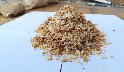 Dăm bào gỗ tạp - Thức Ăn Chăn Nuôi AGFEED VN - Công Ty TNHH AGFEED VN