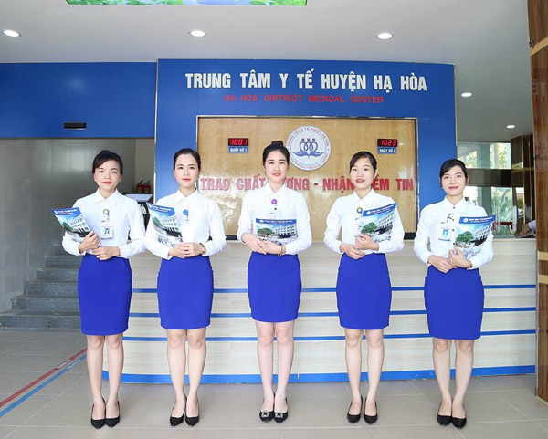 Đồng phục  lễ tân bệnh viện