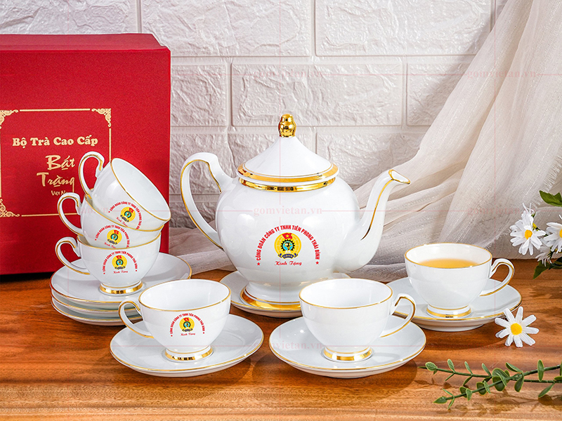Bộ ấm chén quà tặng công đoàn - Công Ty Cổ Phần Đầu Tư Thương Mại Và Sản Xuất Việt An