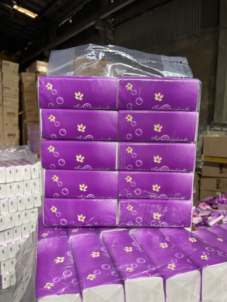 Giấy rút 3 lớp Hồng Long