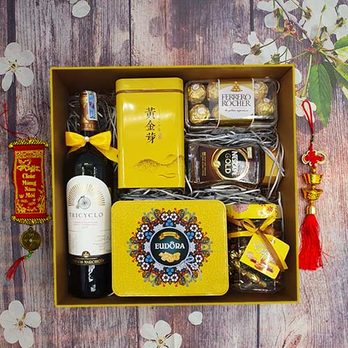 Hộp quà tết rượu vang Tricyclo Marchigue