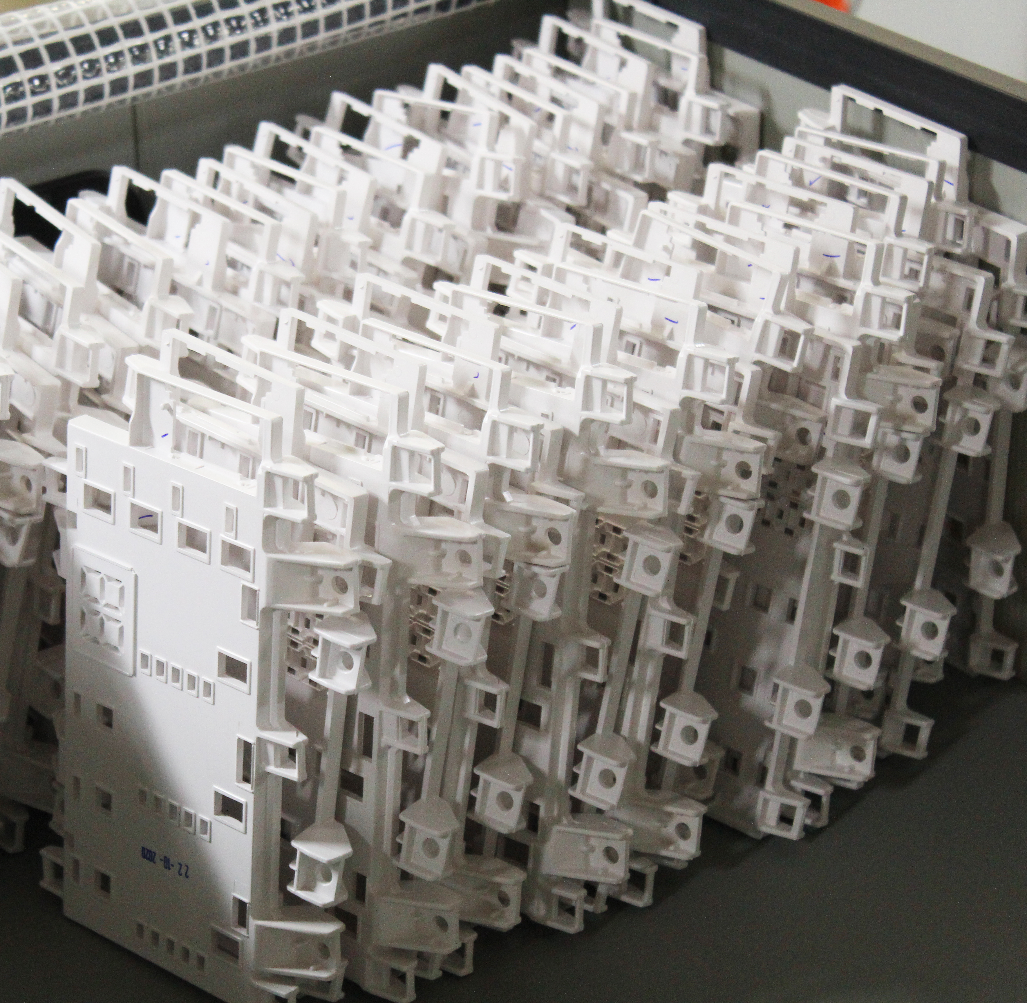 Chi tiết nhựa máy hút bụi - Nhựa Vân Long - Công Ty Cổ Phần Nhựa Kỹ Thuật Vân Long