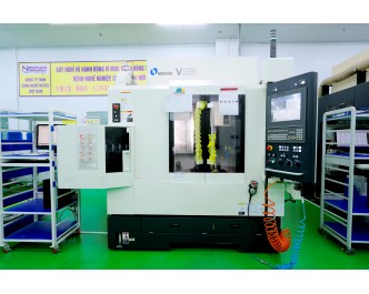 Máy chế tạo khuôn