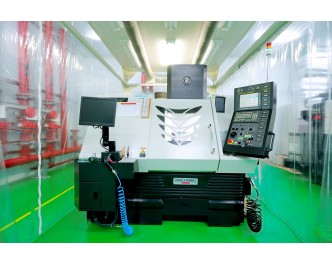 Máy chế tạo khuôn