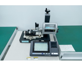 Máy đo độ cứng