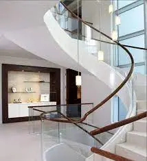 Cầu thang kính cường lực