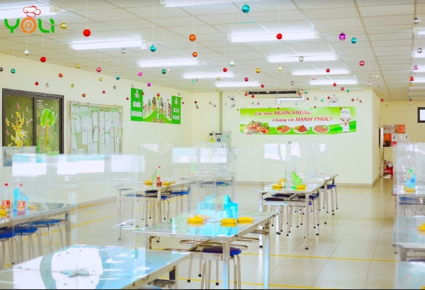 Dịch vụ nấu ăn trực tiếp tại nhà máy