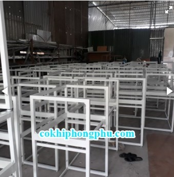 Gia công bàn máy tính