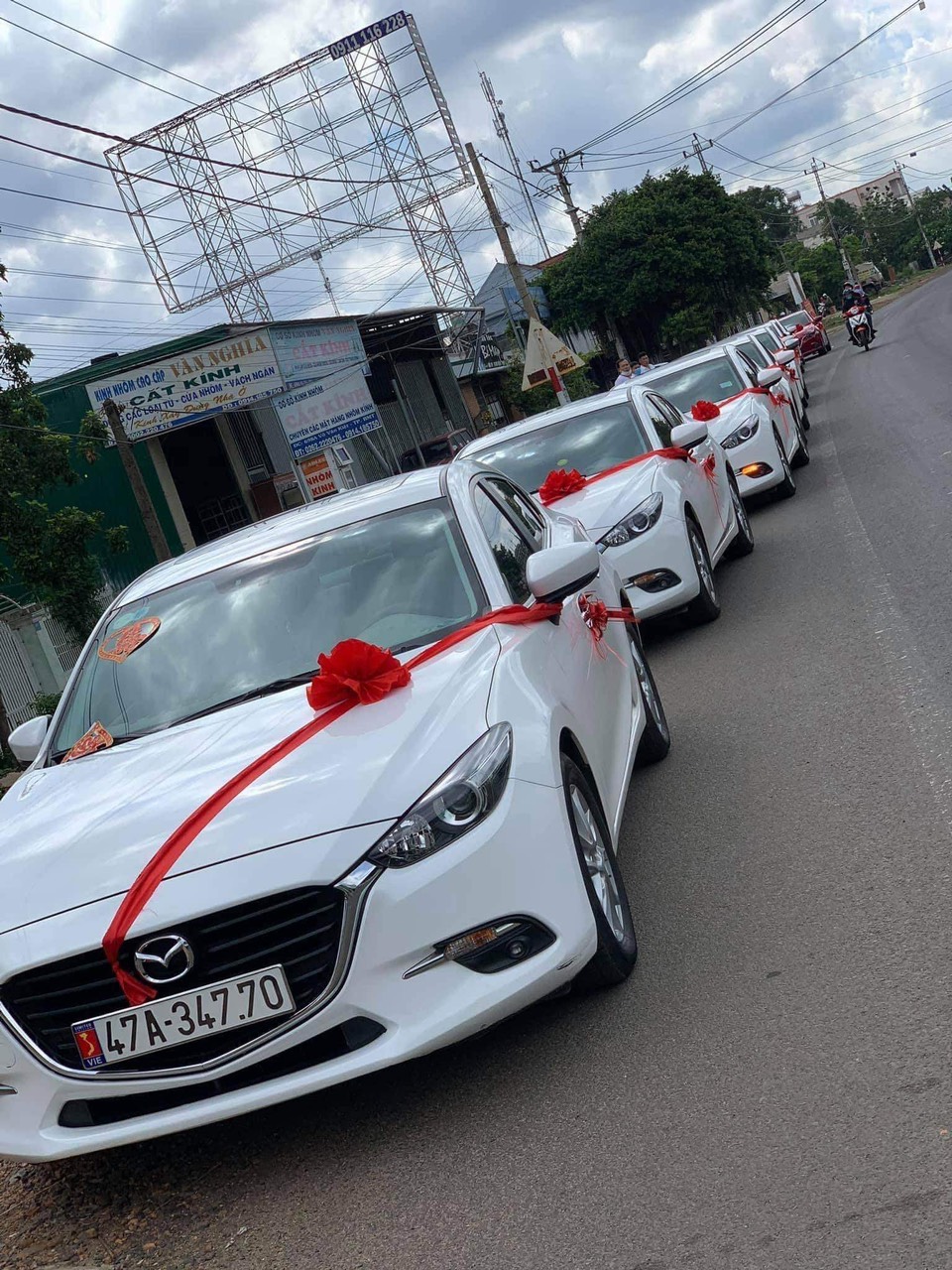 Xe ô tô Mazda - Thuê Xe Du Lịch A Phong - Dịch vụ Cho Thuê Xe Máy Buôn Ma Thuột A Phong