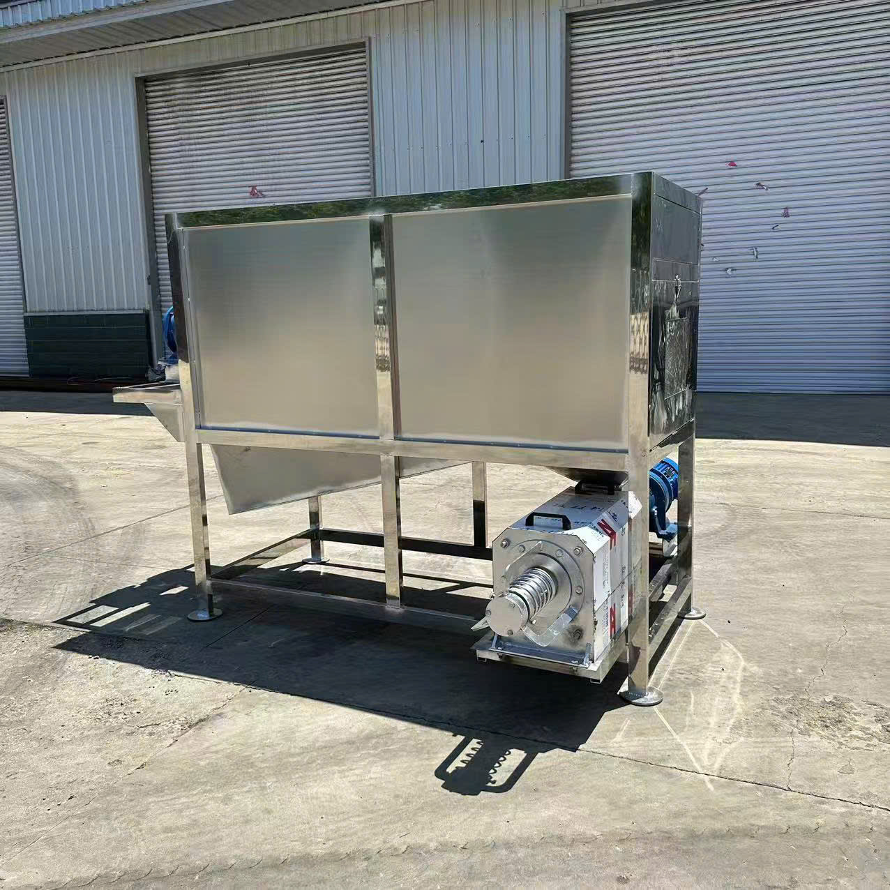 Máy xử lý chất thải chăn nuôi