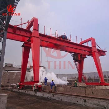 Cổng trục dầm đôi