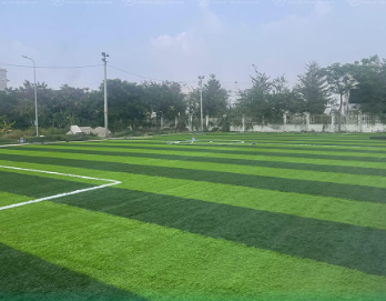 Thay mặt sân cỏ nhân tạo sân bóng Trang Hạ tại Từ Sơn – Bắc Ninh