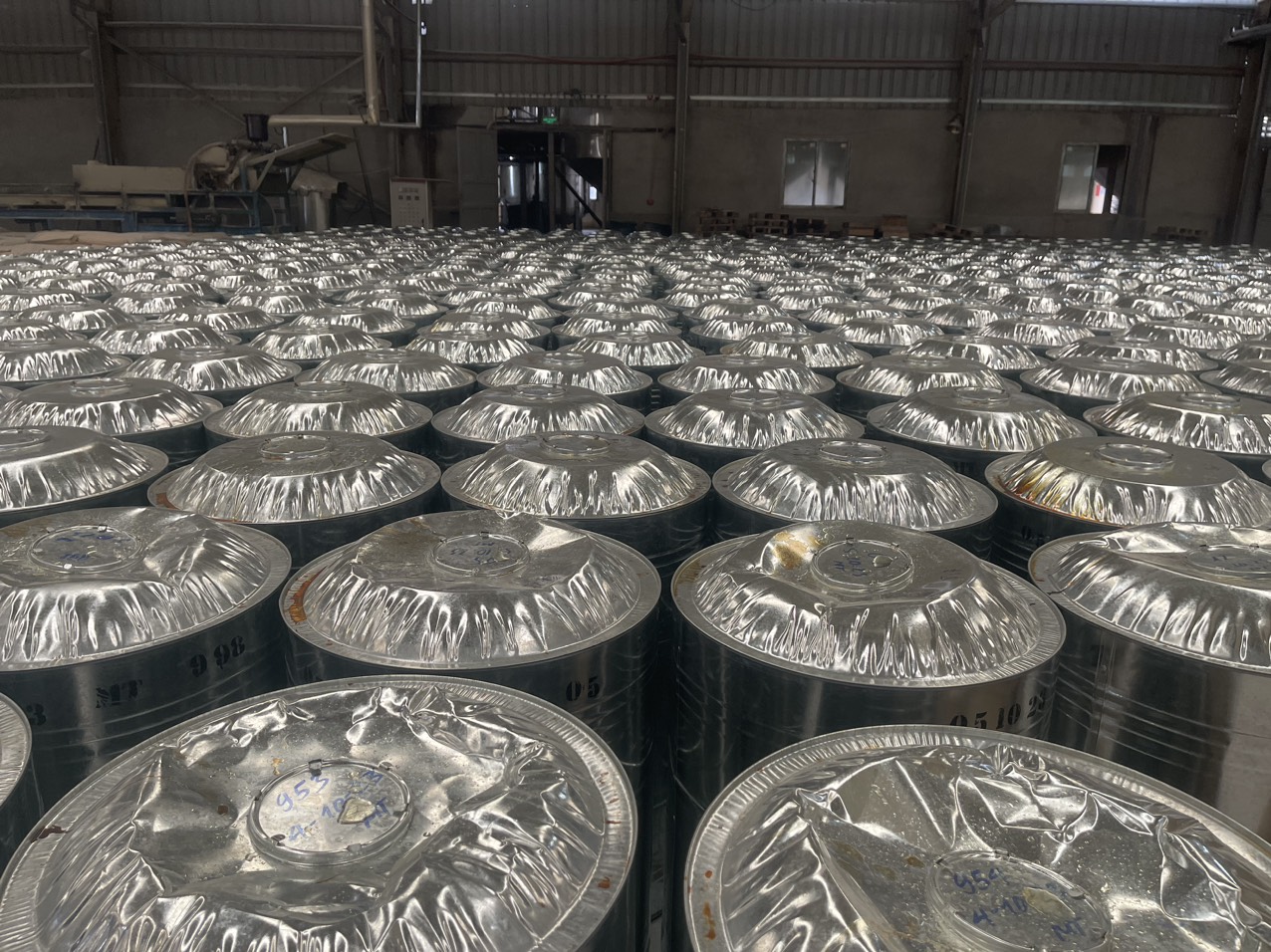 Tinh dầu nhựa thông - Công Ty TNHH Xuất Nhập Khẩu Và Đầu Tư Sản Xuất Minh Hà