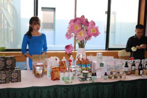 Hoạt động của hợp tác xã nông nghiệp Sen Quê Bác