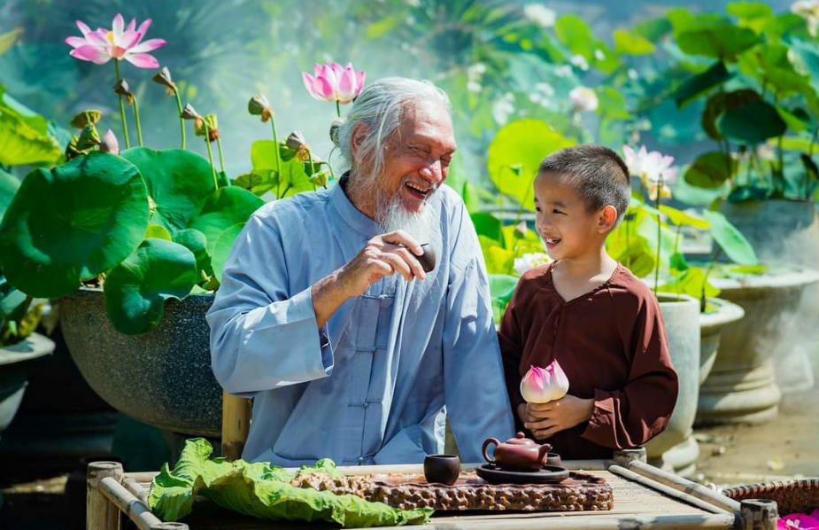 Trà ướp gạo sen