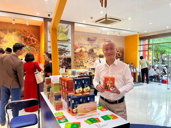 Hình ảnh công ty - Cà Phê Men`s Coffee - Công Ty TNHH Sản Xuất Thương Mại Và Dịch Vụ Bazan Đỏ