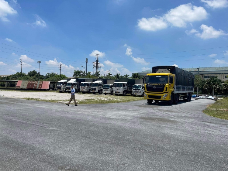 Hình ảnh vận tải hàng hóa của Công ty Minh Phương - Vận Tải Minh Phương - Công Ty TNHH Thương Mại Và Vận Tải Du Lịch Minh Phương