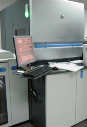 Má in Sticker 5 màu và máy in 7 màu