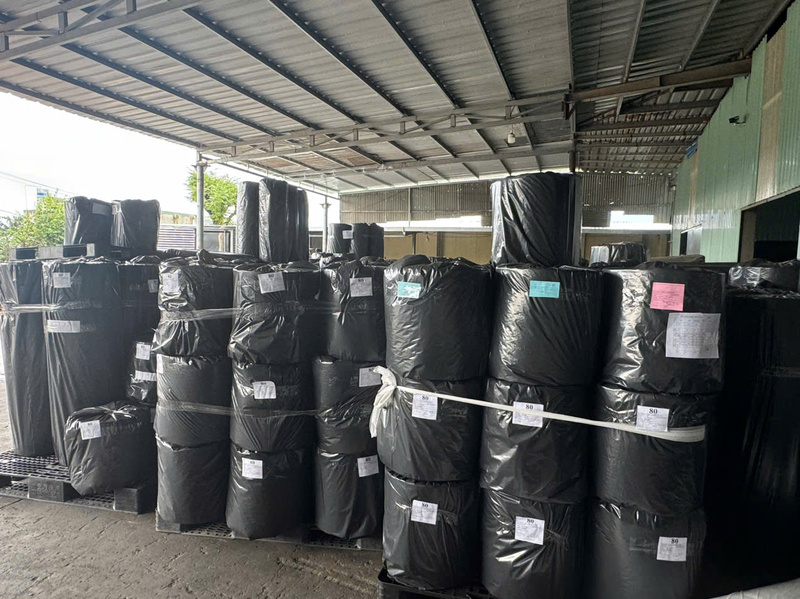 Hình ảnh kho hàng Hùng Hậu - Vải Không Dệt Hùng Mậu -  Công Ty TNHH Gia Công Sản Xuất Và Thương Mại Hùng Mậu