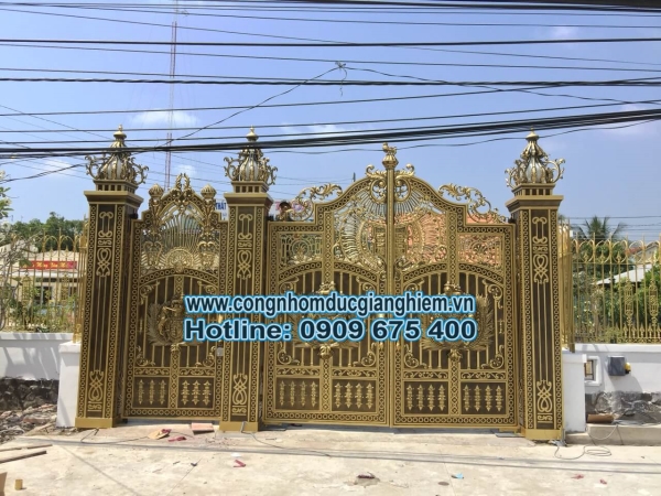 Công trình cổng nhôm đúc tại tỉnh Vĩnh Long - Nhôm Đúc Gia Nghiêm - Công Ty TM - SX - DV Gia Nghiêm