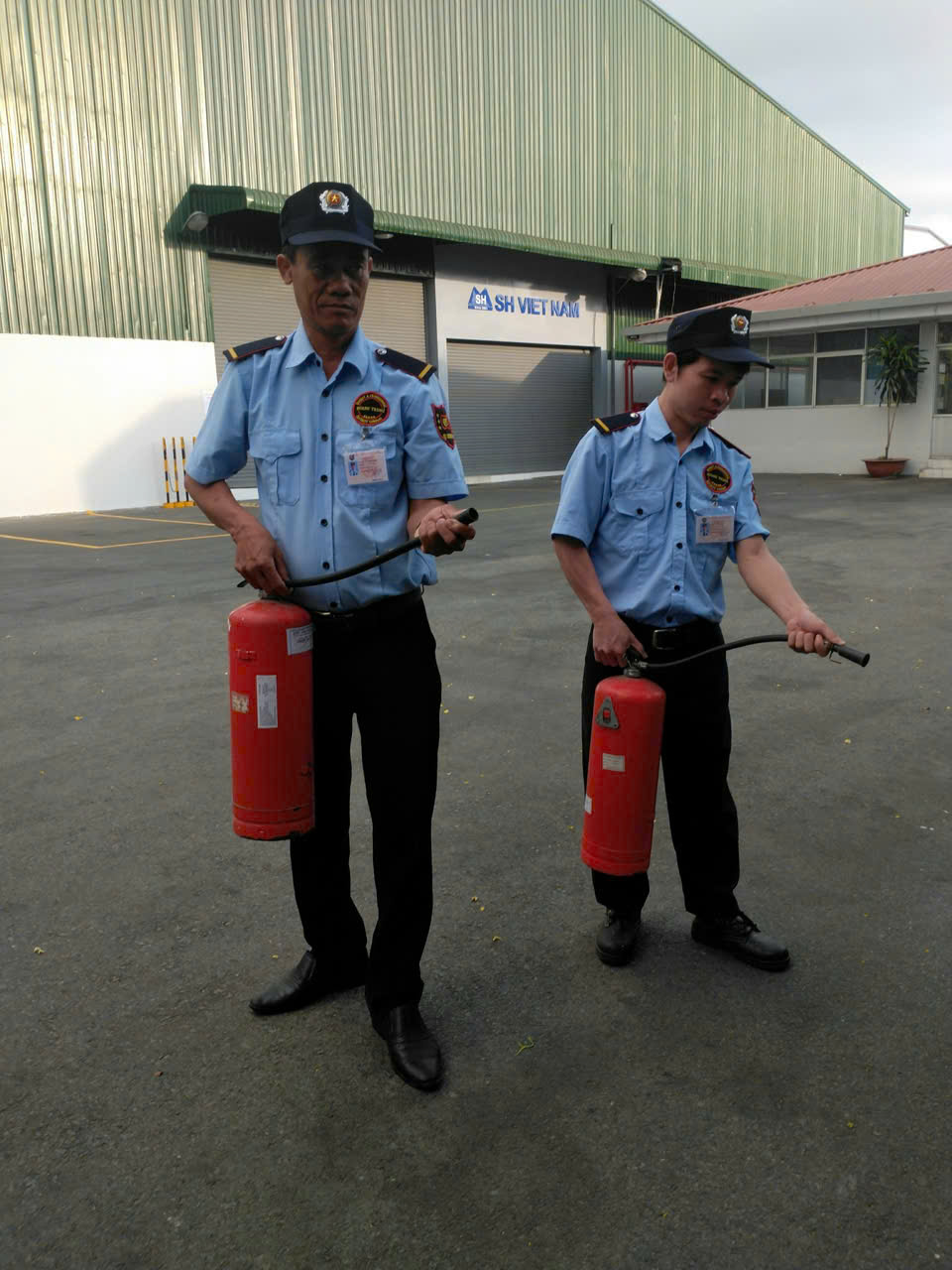 Dịch vụ bảo vệ - Bảo Vệ Quang Trung - Công Ty TNHH Bảo Vệ Quang Trung