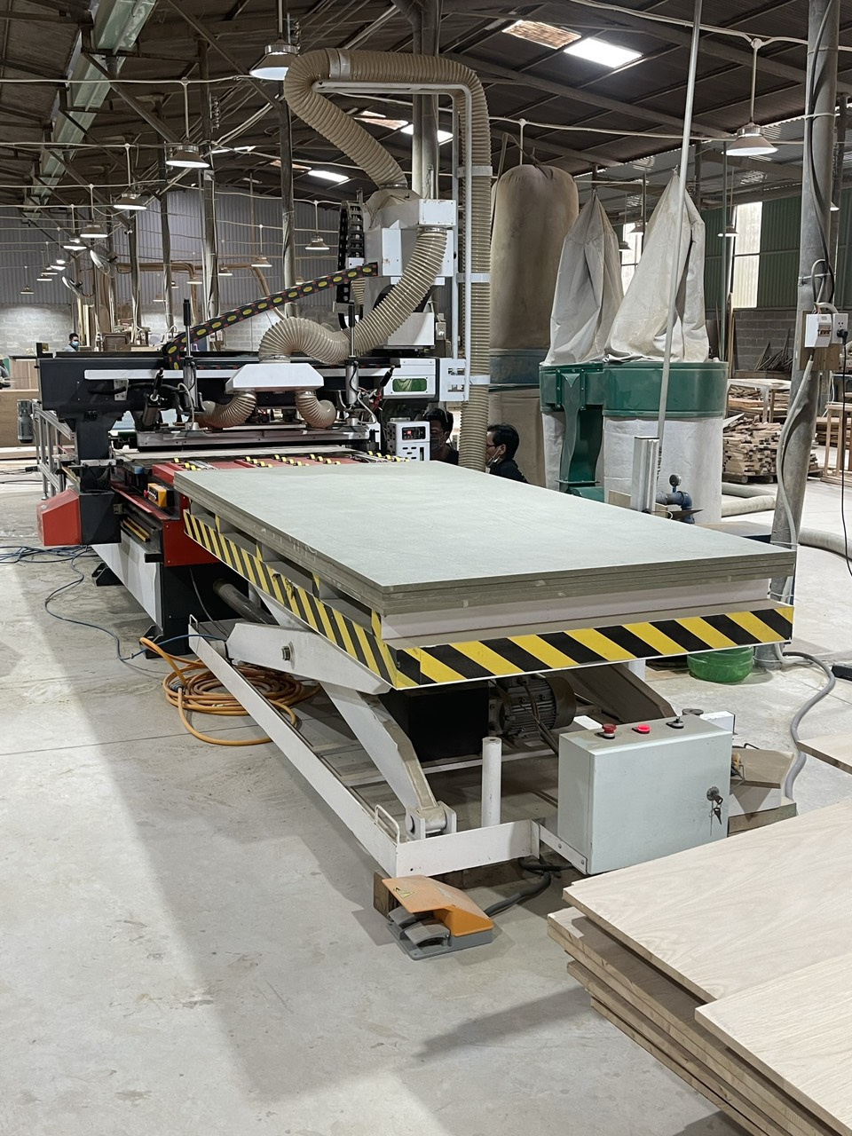 Máy gỗ công nghiệp - Máy Cắt Laser Nhật Tiến - Công Ty TNHH Thương Mại Dịch Vụ Điện Tử  Và Quảng Cáo Nhật Tiến