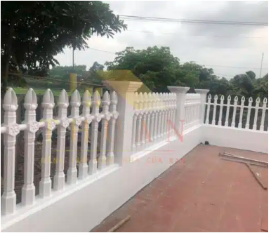 Hàng rào bê tông kiểu càng cua - Vật Liệu Xây Dựng Chung Thuận - Con Tiện Hàng Rào Bê Tông Chung Thuận