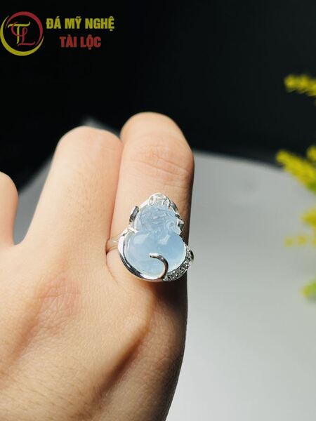 Mặt nhẫn tỳ hưu đá aquamarine