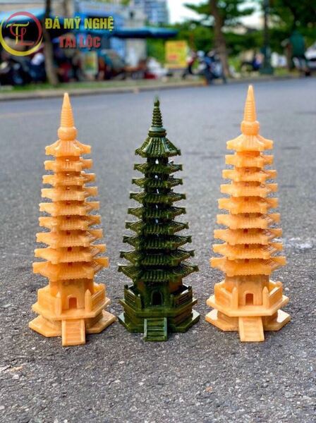 Tháp văn xương đá ngọc hoàng long
