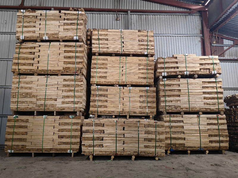 Gỗ nguyên liệu - Pallet Gỗ Bảo Phúc - Công Ty TNHH Sản Xuất Và Dịch Vụ Bảo Phúc