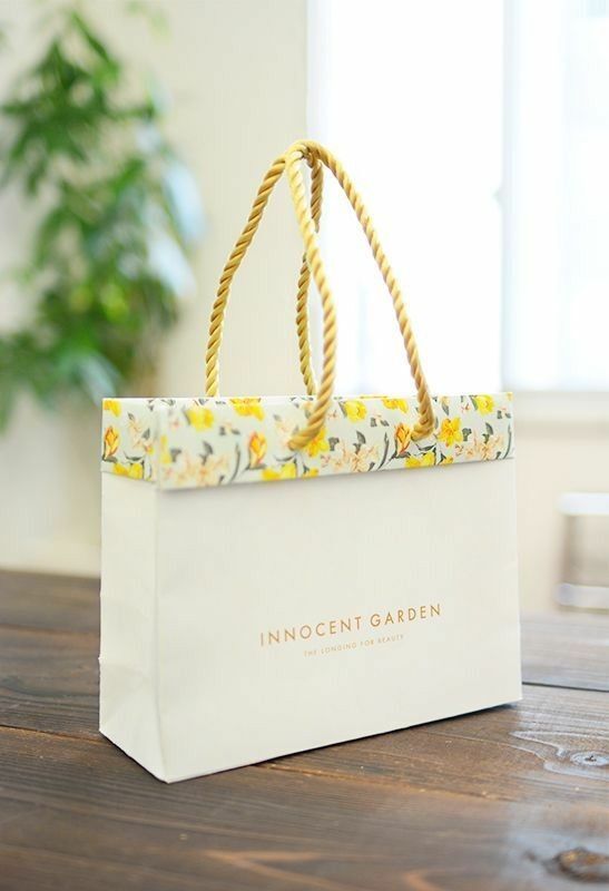 Túi giấy có quai - Dây Quai Túi Giấy Hữu Tín - Công Ty TNHH Sản Xuất Thương Mại Hữu Tín