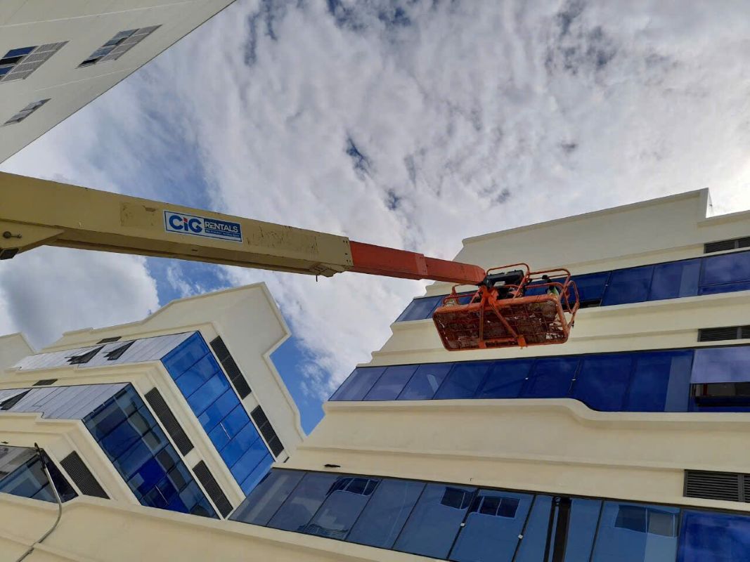 Thi công nhôm kính