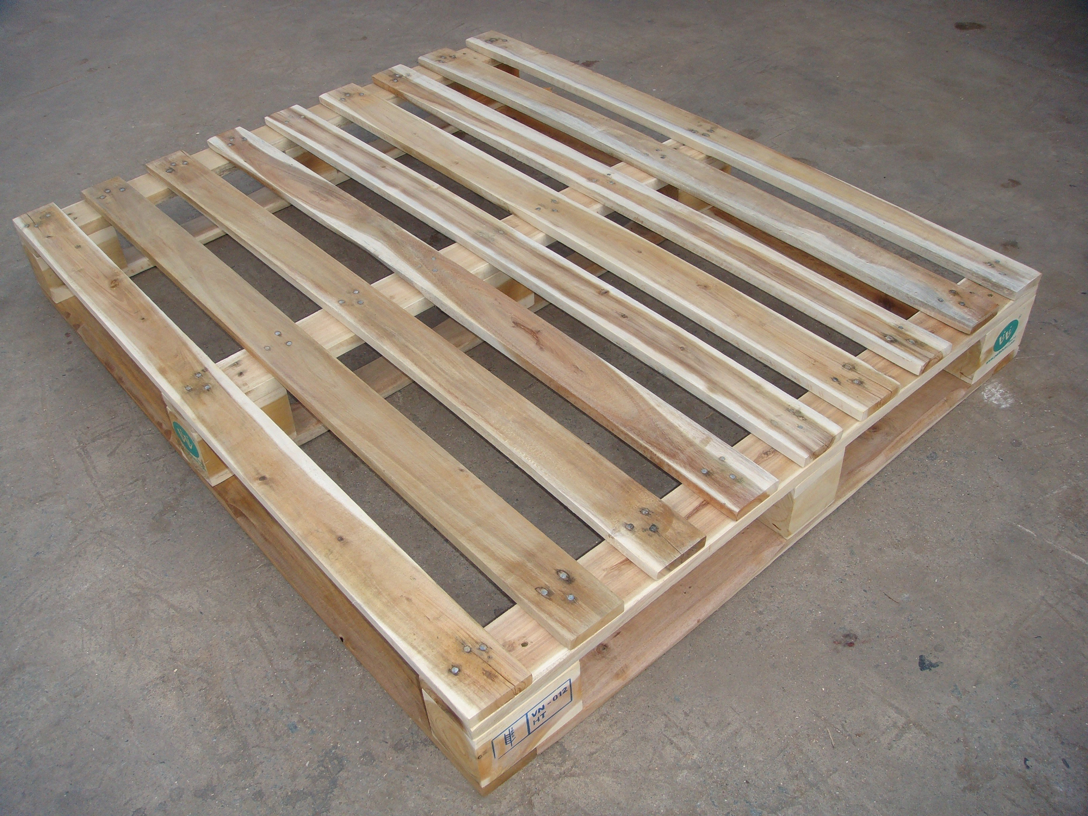 Pallet xuất khẩu 100x120x14.8 cm - Pallet Vĩ Vĩ - Công Ty TNHH Pallet Vĩ Vĩ